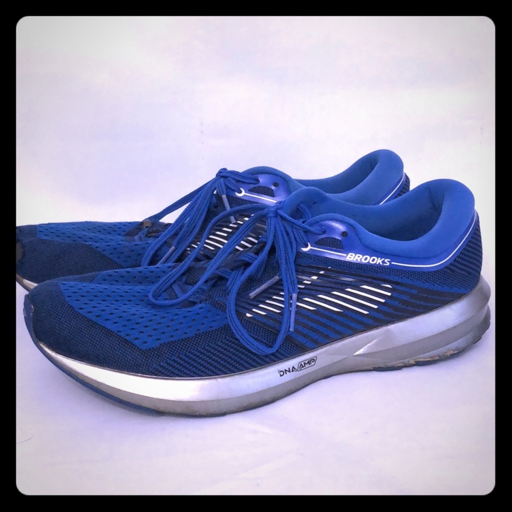 Brooks Levitate DNA Amp running shoe